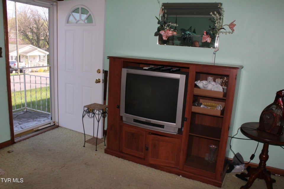 Photo #10: 2311 Bay Street Street