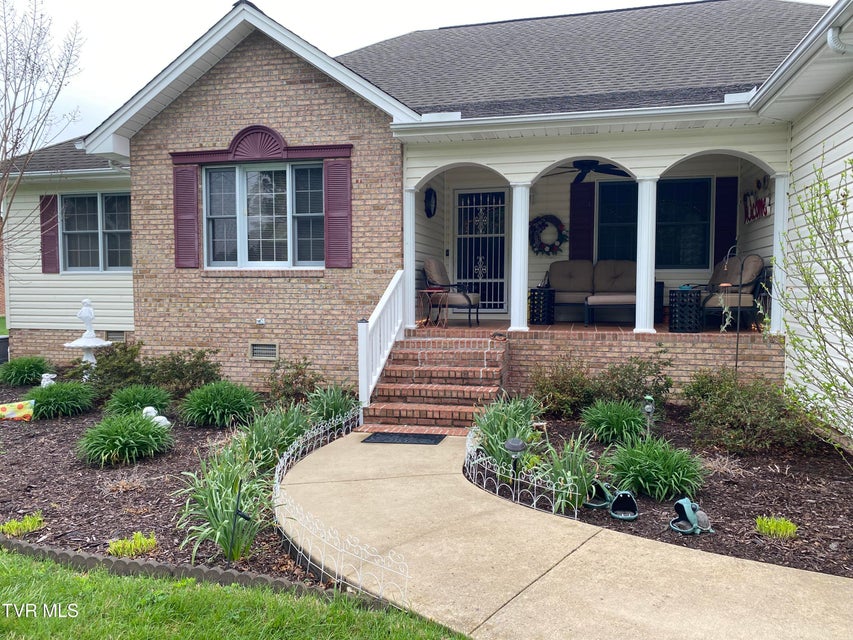 Photo #4: 127 Howard Court