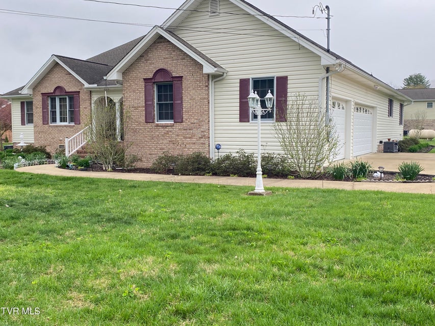 Photo #6: 127 Howard Court