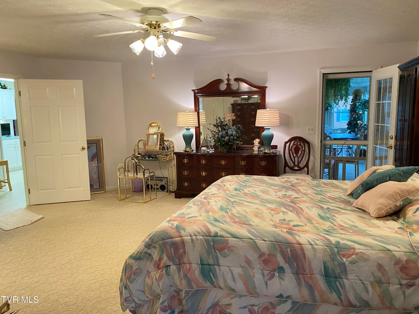 Photo #43: 127 Howard Court