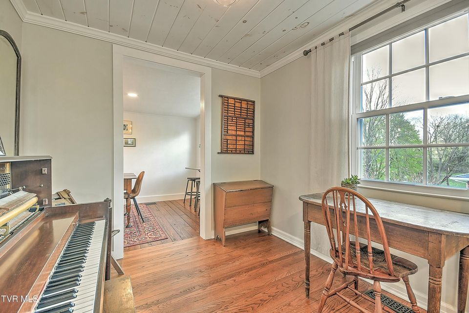 Photo #12: 277 Sherwood Road