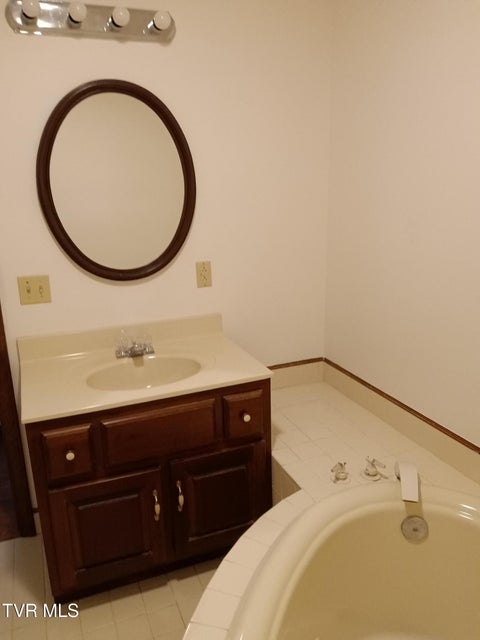 Photo #21: 120 Lynnwood Drive