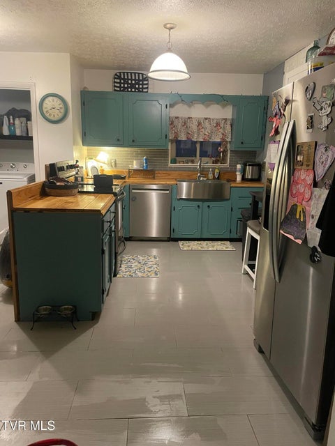 Photo #3: 208 12th Street