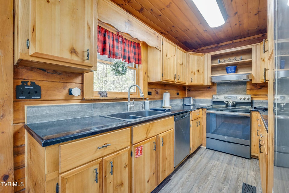 Photo #10: 3444 Manis Road
