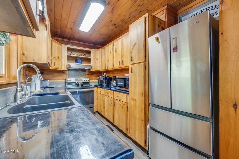 Photo #11: 3444 Manis Road