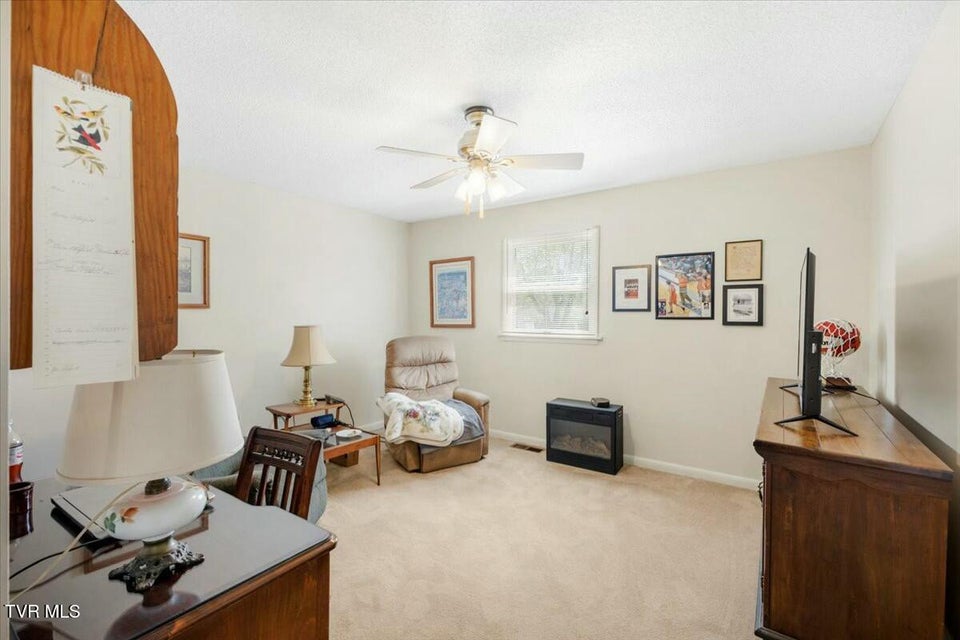 Photo #12: 505 Colonial Heights Road