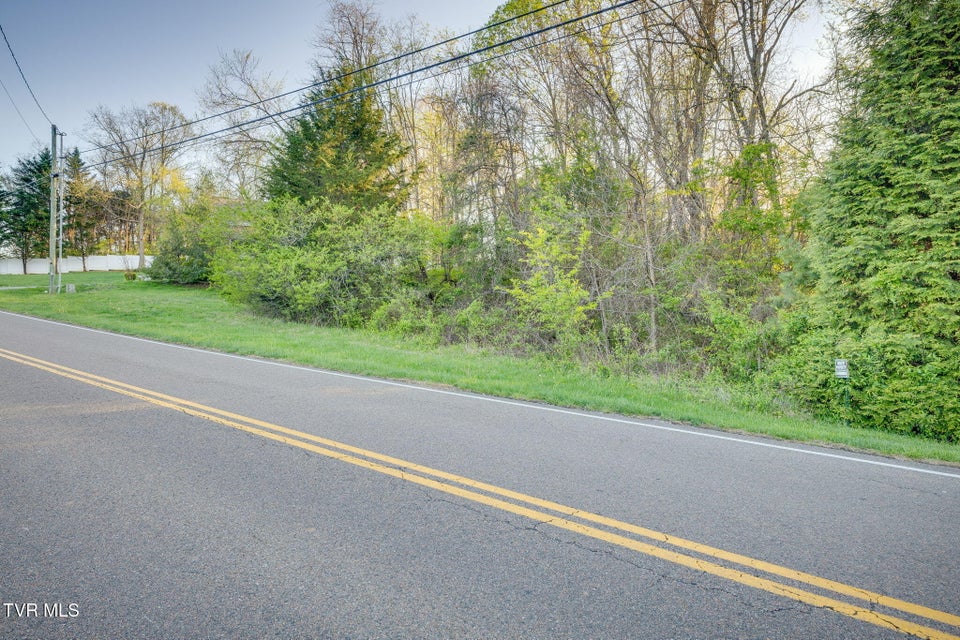 Photo #13: 620 Mountainview Road