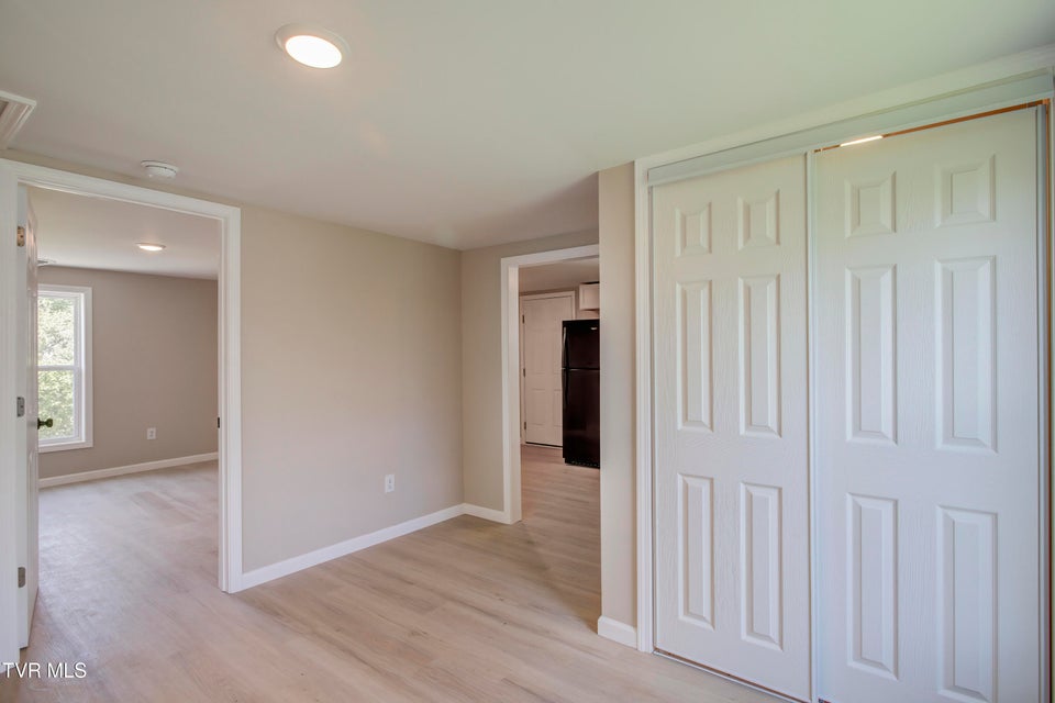 Photo #11: 2304 Ashwood Ave Avenue