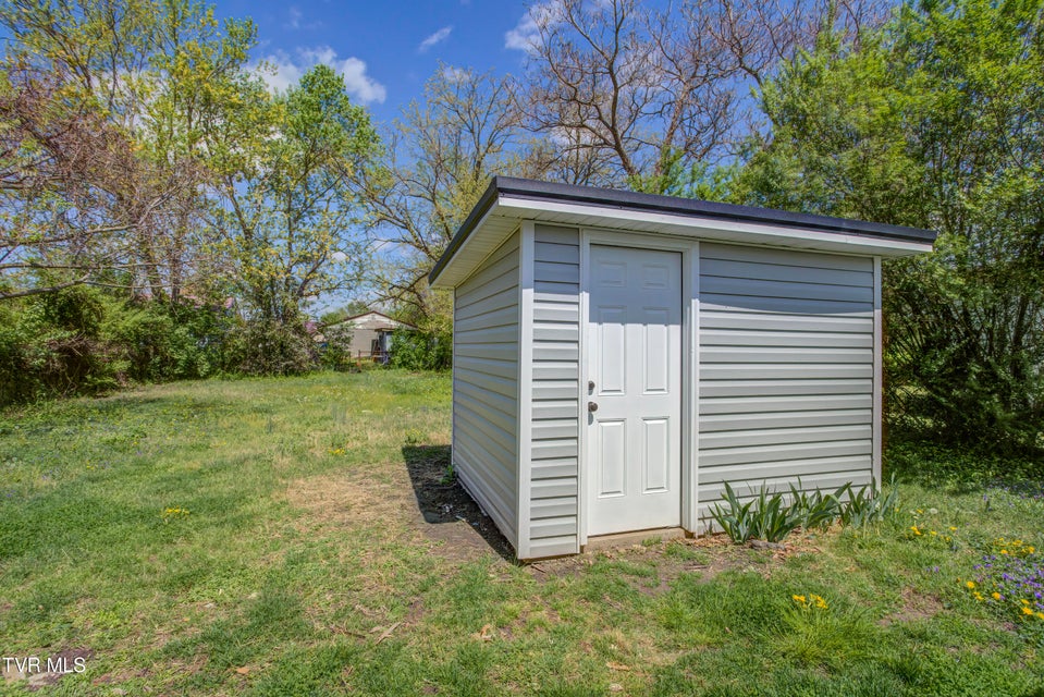 Photo #23: 2304 Ashwood Ave Avenue