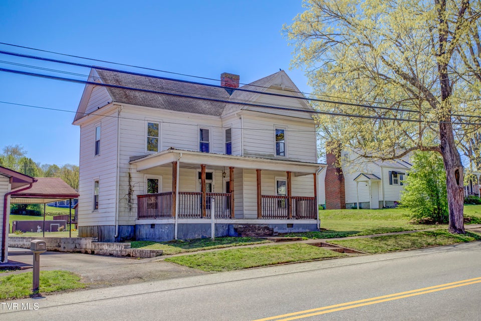 Photo #2: 326 Main Street