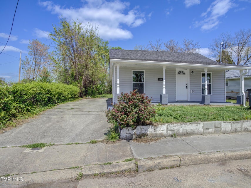 Photo #26: 2304 Ashwood Ave Avenue