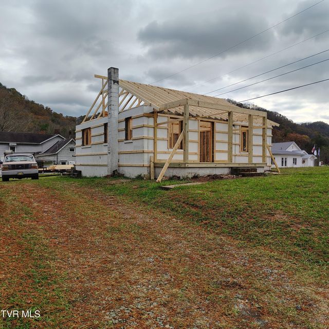 Photo #44: 2950 Hilton Road