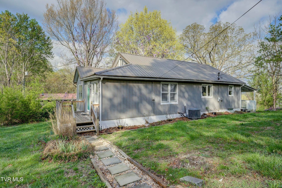 Photo #6: 5744 Orebank Road