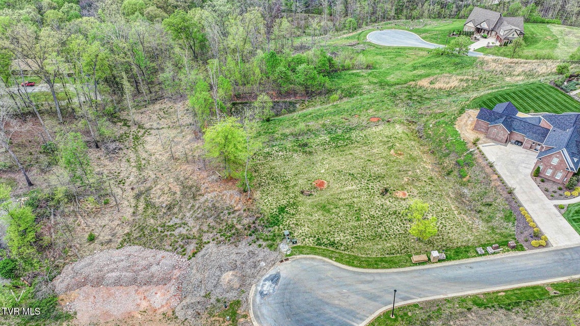 Photo #10: 5116 Summit View Court
