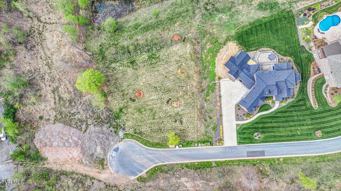 Photo #9: 5116 Summit View Court