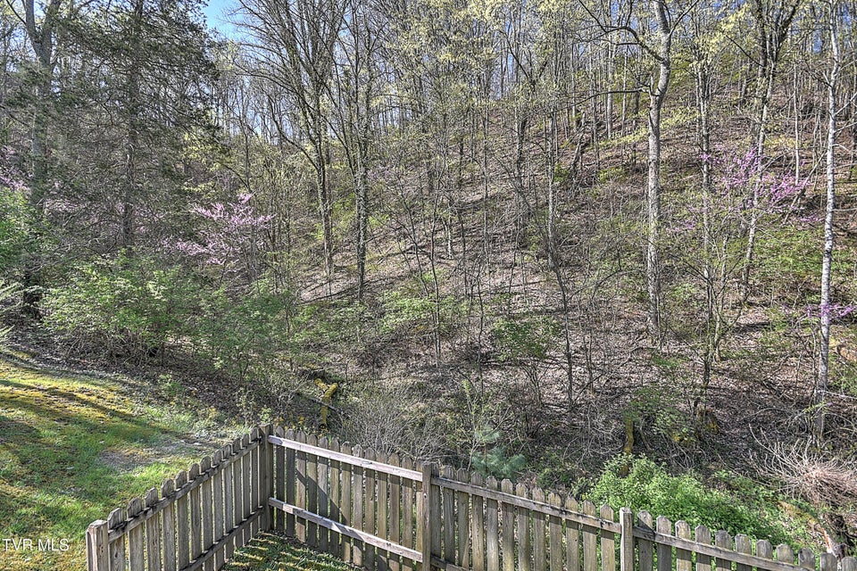 Photo #70: 112 Hidden Valley Road