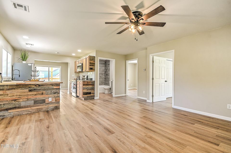 Photo #4: 2950 Hilton Road