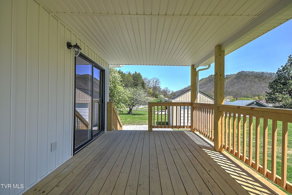 Photo #35: 2950 Hilton Road