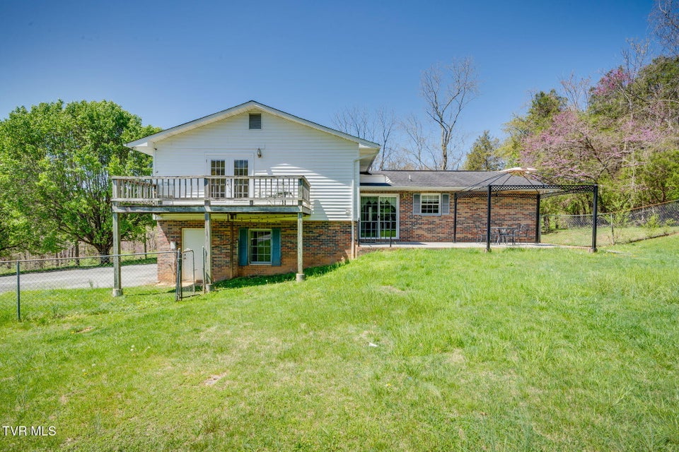 Photo #33: 2000 Southside Road