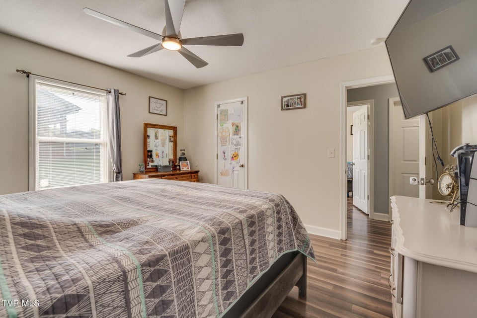 Photo #19: 512 Dickerson Street