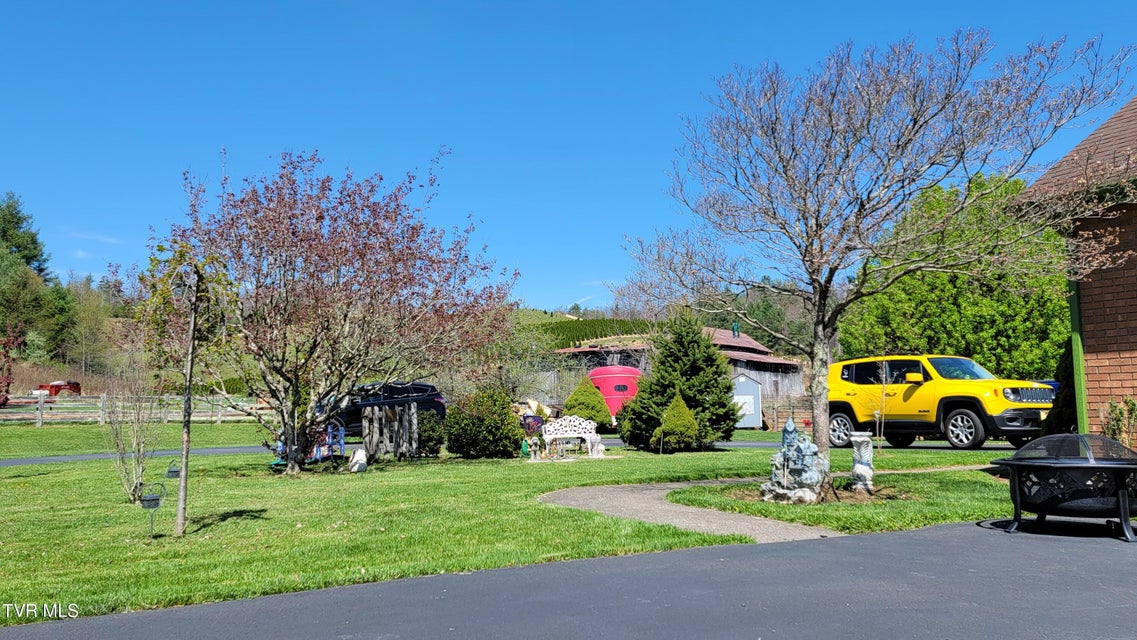 Photo #8: 138 J Phillipi Road