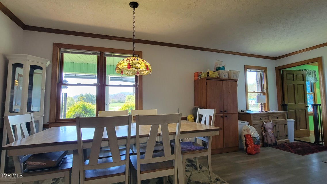 Photo #31: 138 J Phillipi Road