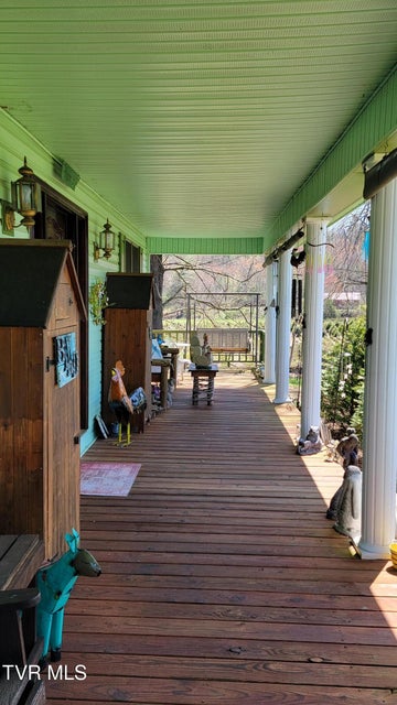 Photo #23: 138 J Phillipi Road
