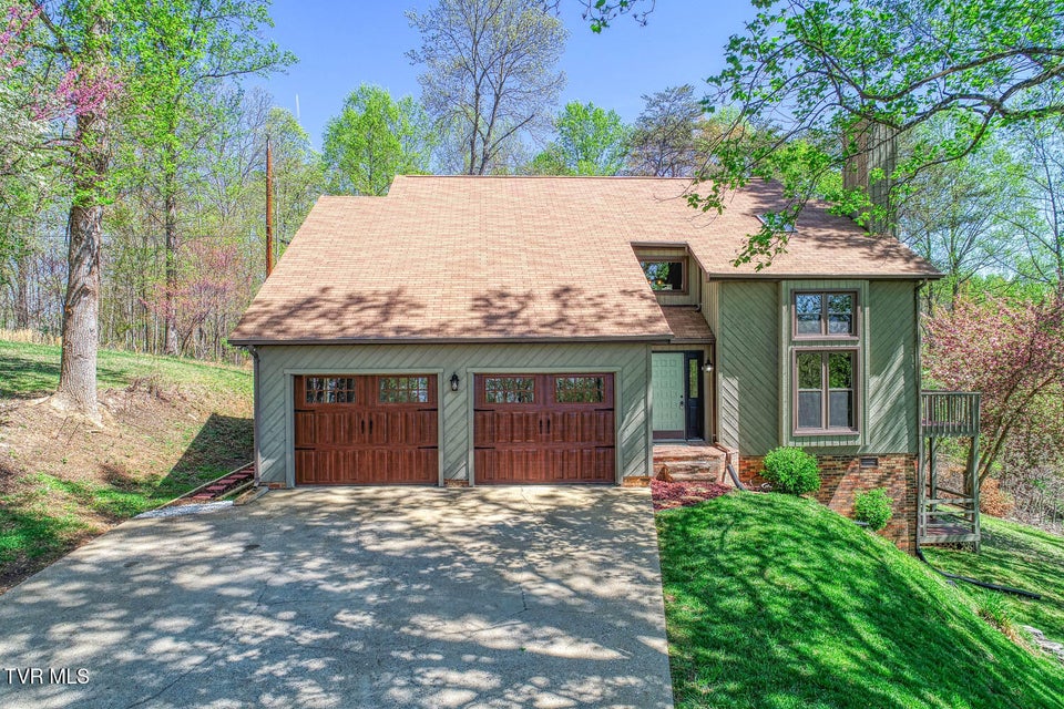 Photo #4: 804 Seven Oaks Drive