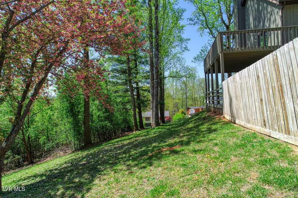 Photo #12: 804 Seven Oaks Drive