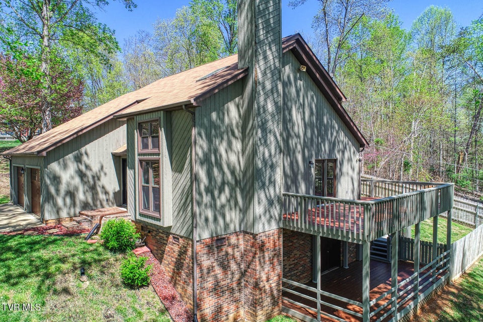 Photo #20: 804 Seven Oaks Drive