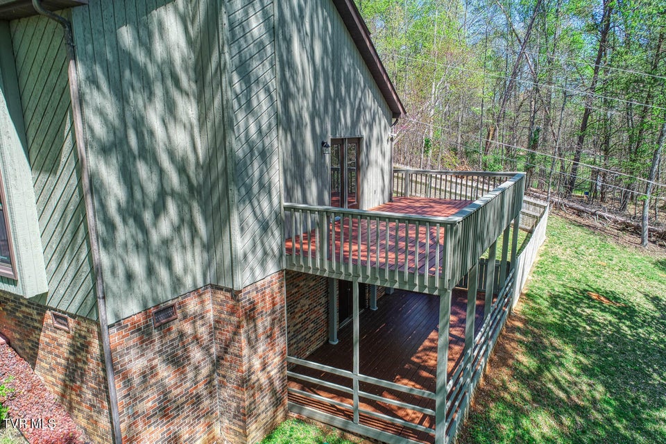 Photo #21: 804 Seven Oaks Drive