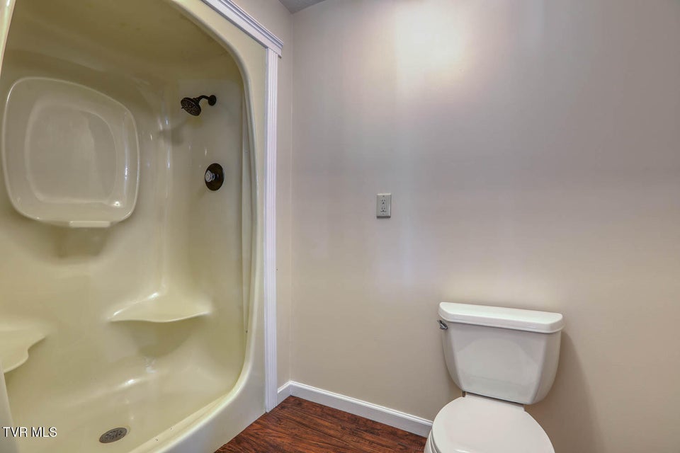Photo #73: 804 Seven Oaks Drive
