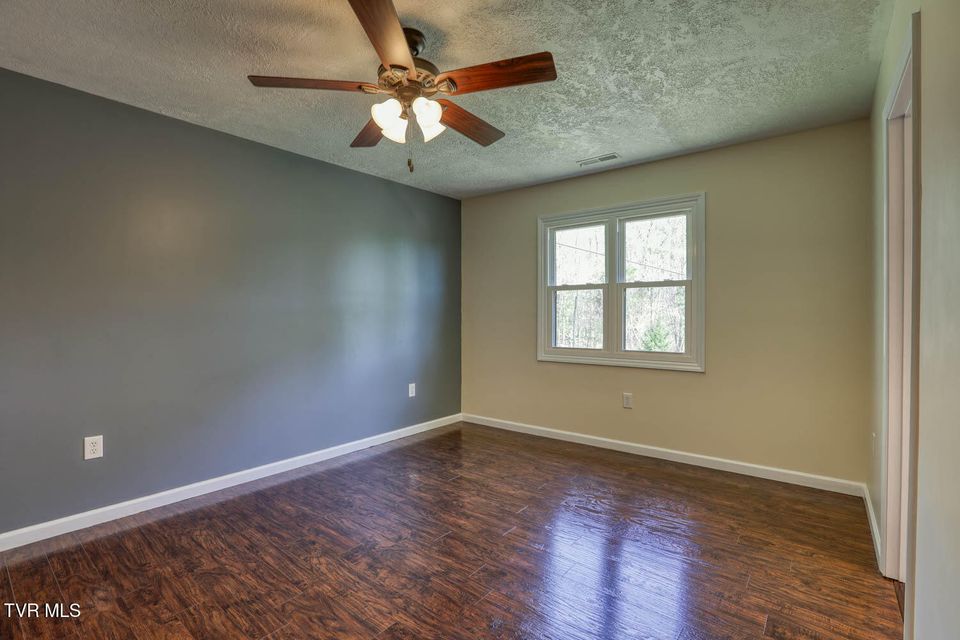 Photo #71: 804 Seven Oaks Drive