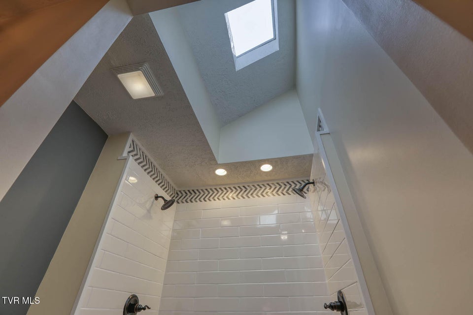 Photo #78: 804 Seven Oaks Drive
