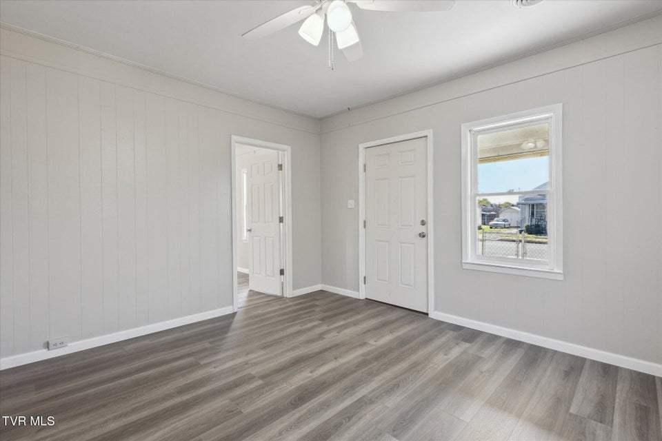 Photo #8: 1637 E Street