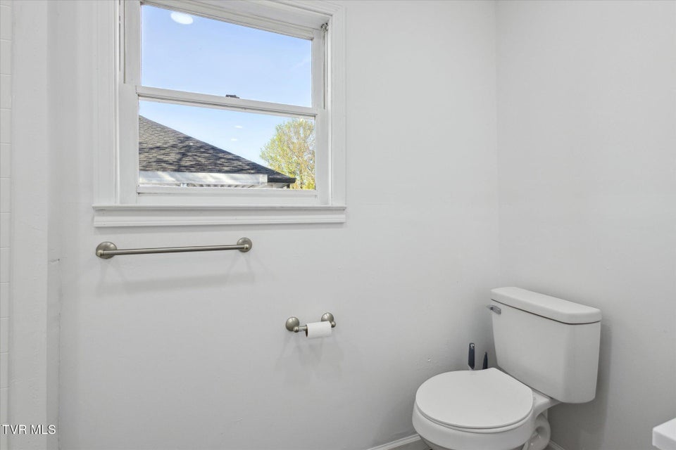 Photo #19: 1637 E Street