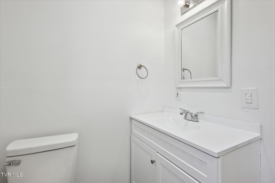 Photo #20: 1637 E Street
