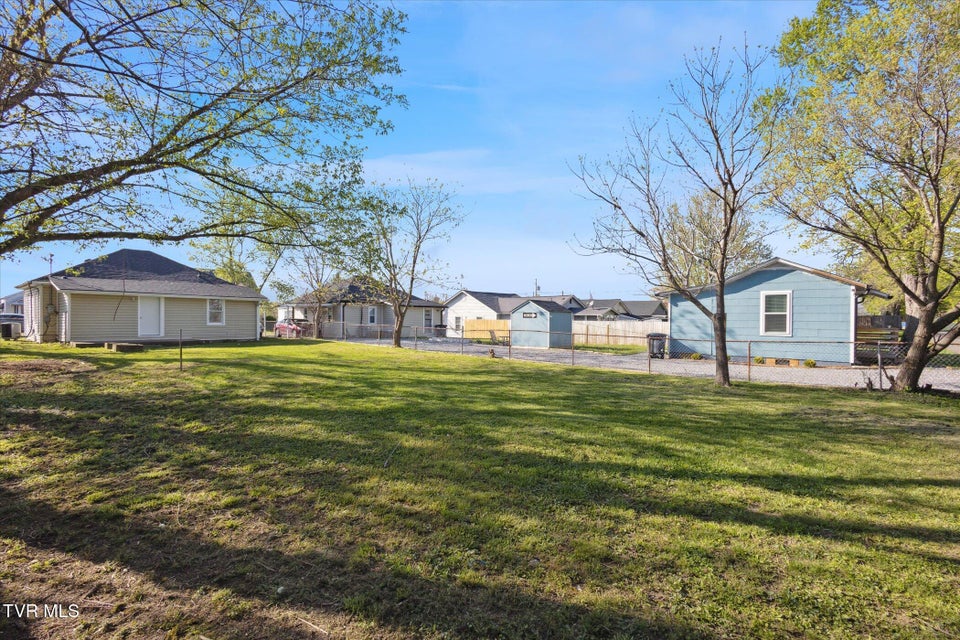 Photo #28: 1637 E Street