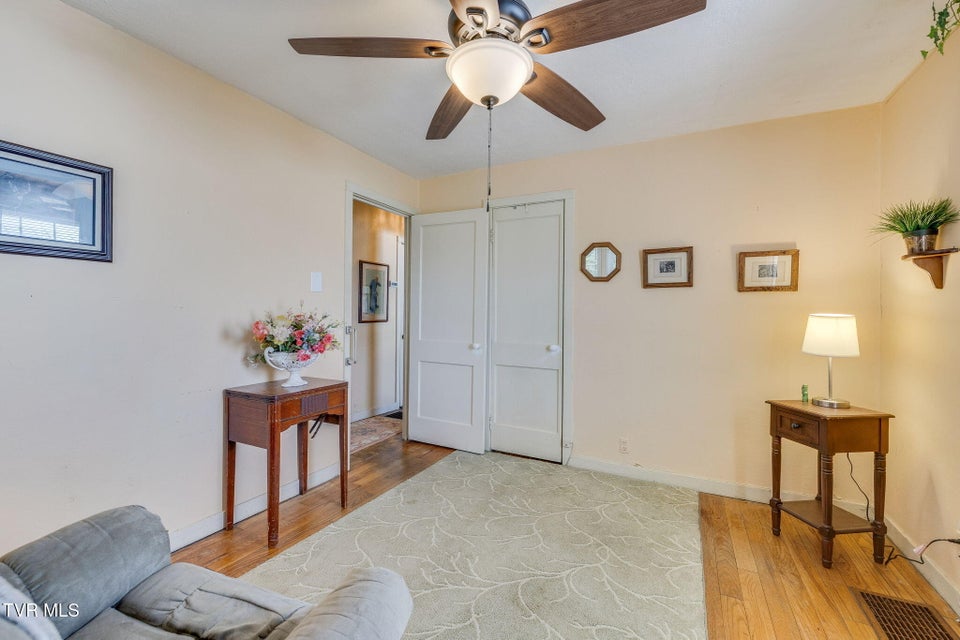 Photo #15: 2110 Anderson Street
