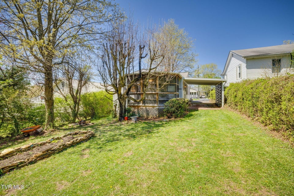 Photo #18: 2110 Anderson Street