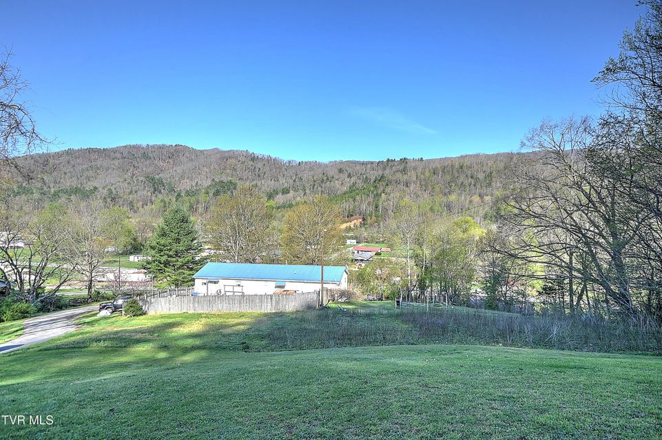 Photo #40: 115 Freeman Silvers Road