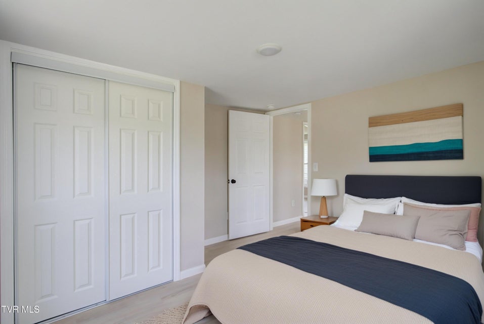 Photo #6: 2304 Ashwood Ave Avenue