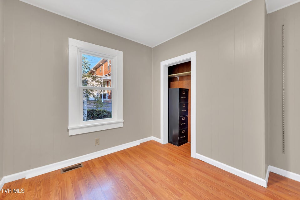 Photo #18: 457 Bernard Avenue