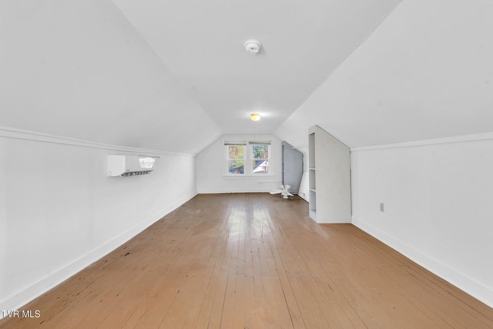 Photo #21: 457 Bernard Avenue