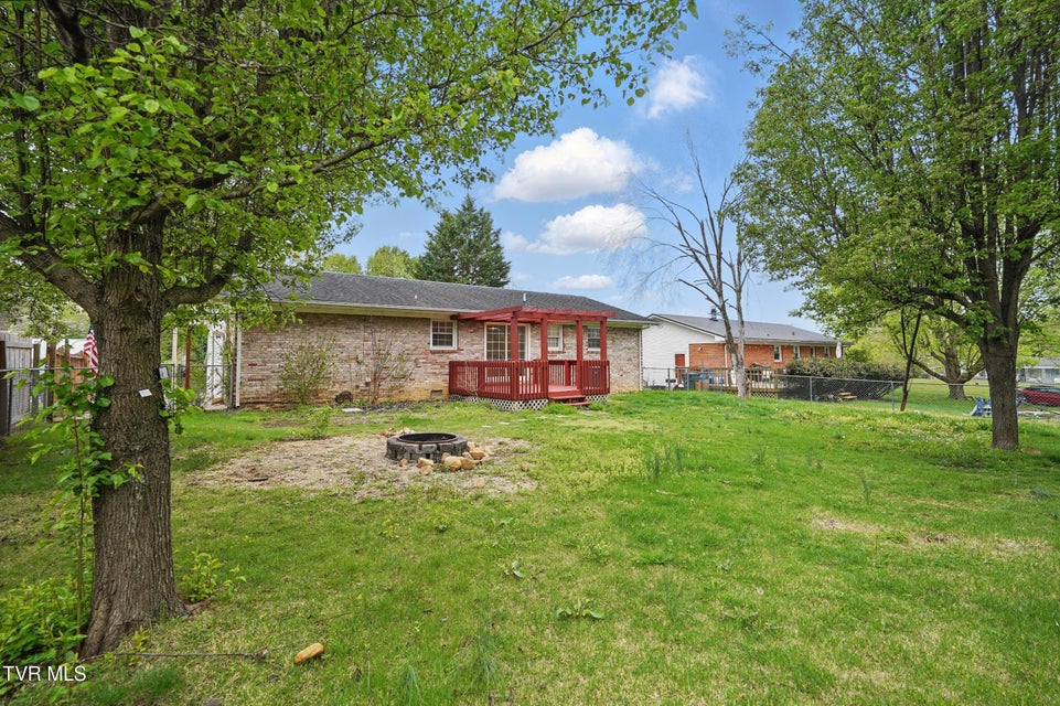 Photo #2: 607 Bradley Street
