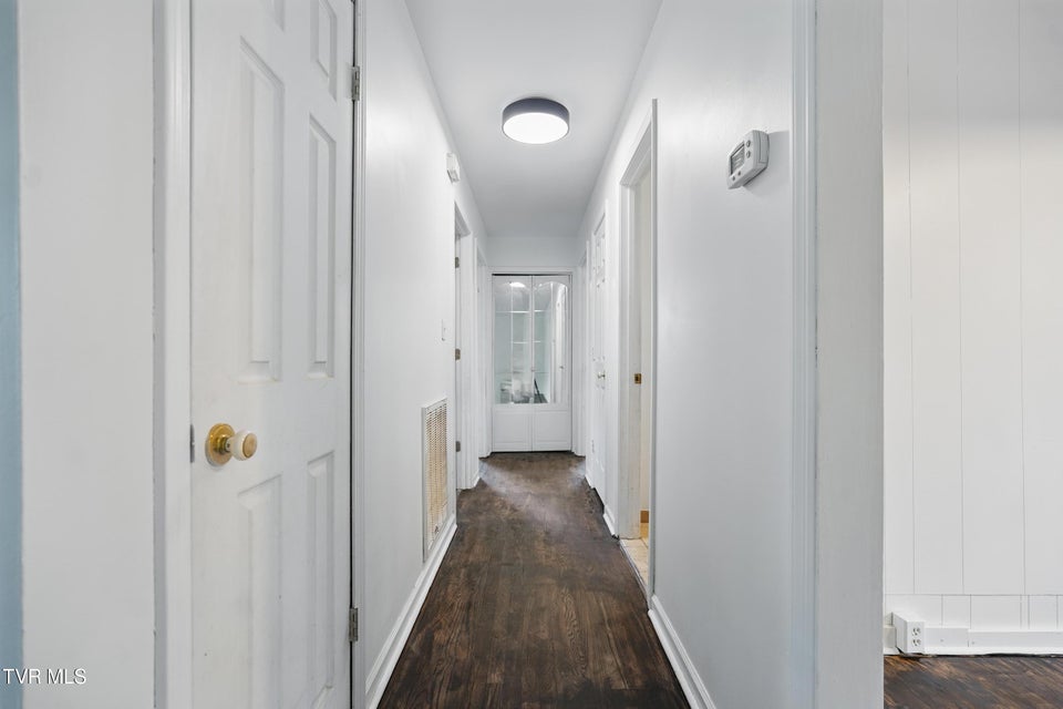 Photo #11: 607 Bradley Street