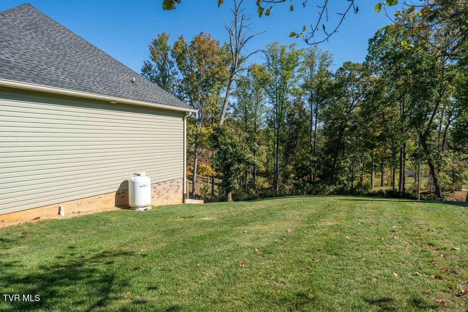Photo #52: 474 Grovemont Place