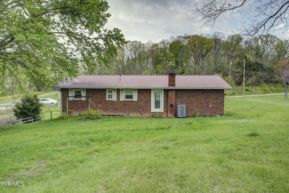 Photo #28: 133 Telford Road