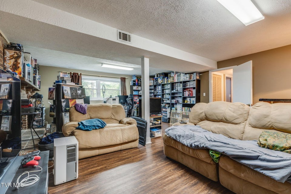 Photo #26: 132 Lancaster Drive