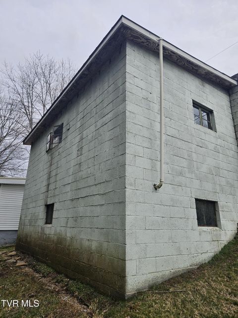Photo #8: 8821 Maple Road Road